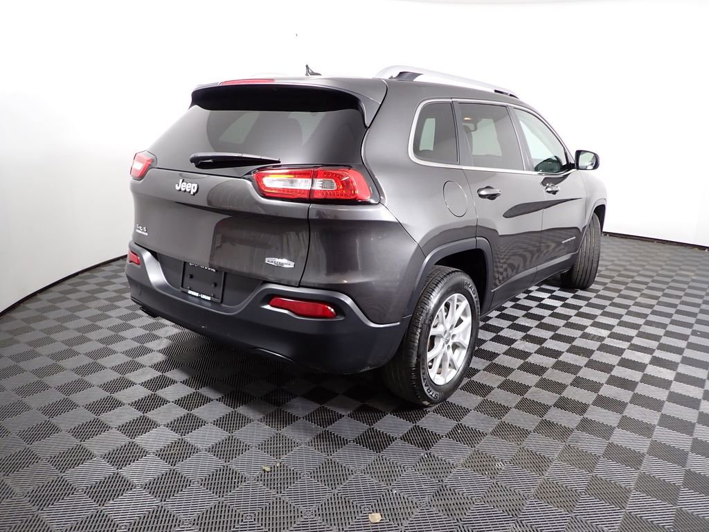 Used 2014 Jeep Cherokee Latitude w/ Cold Weather Group image 16