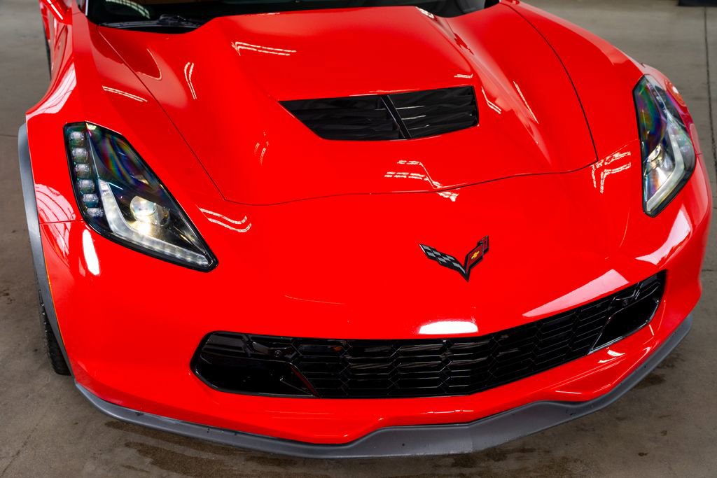 Used 2018 Chevrolet Corvette Z06 RWD image 5