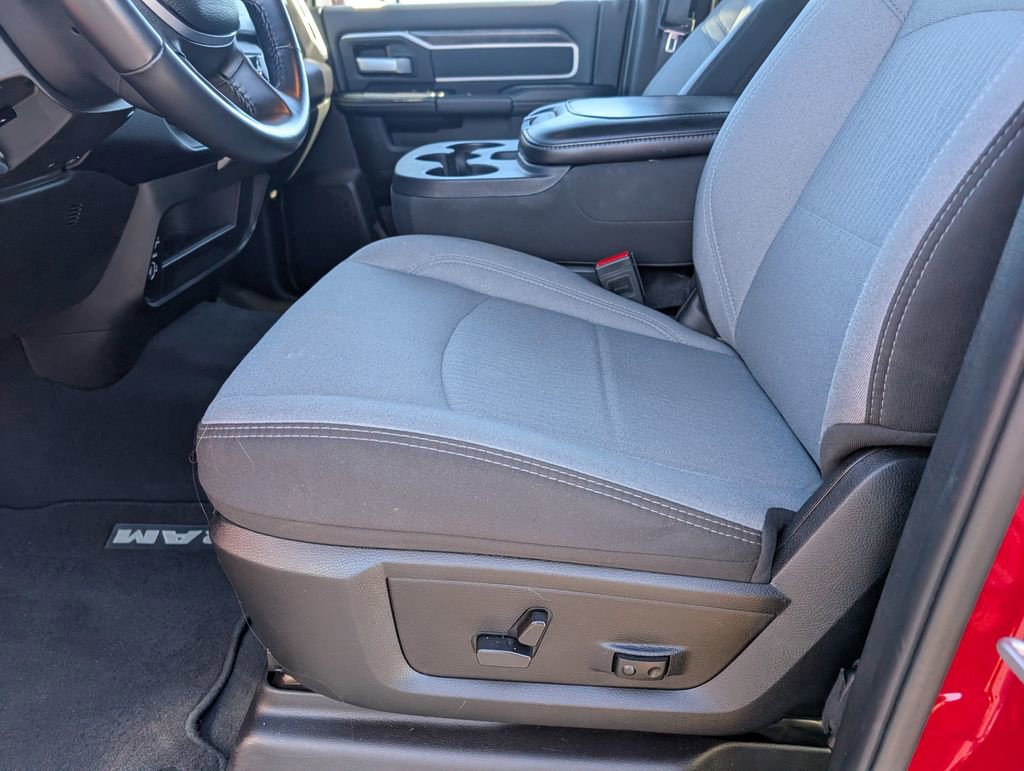 Used 2024 RAM 2500 Big Horn w/ Bed Utility Group image 11