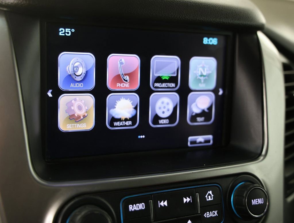 Used 2019 Chevrolet Suburban LT image 8