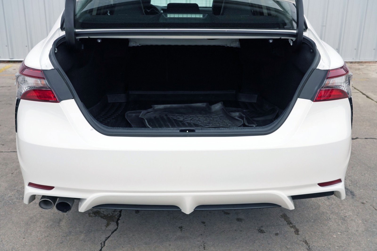 Used 2022 Toyota Camry Nightshade w/ Convenience Package image 9