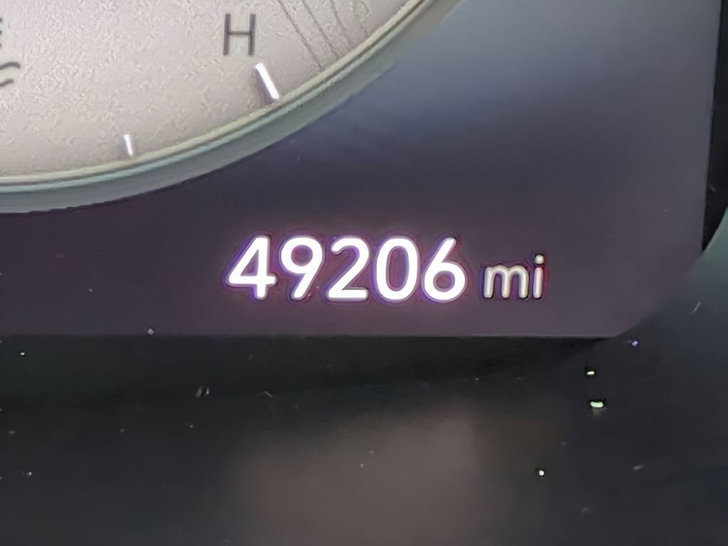 Used 2023 Hyundai Santa Fe Limited image 29