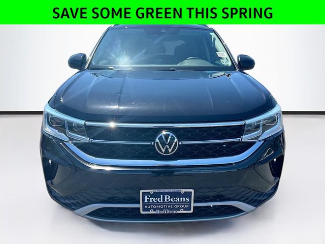 Used 2022 Volkswagen Taos SEL AWD/4WD image 2