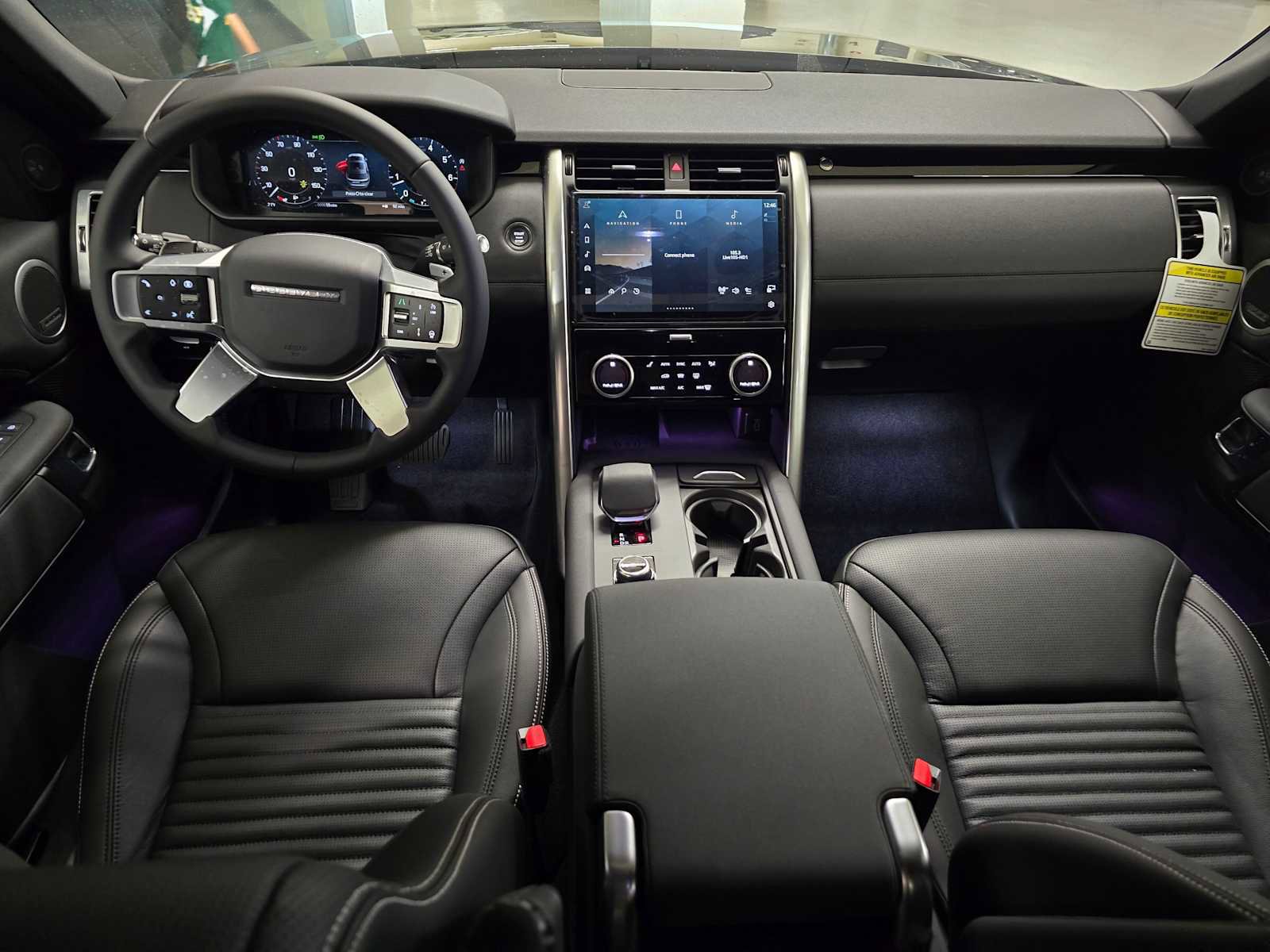 New 2026 Land Rover Discovery S image 20