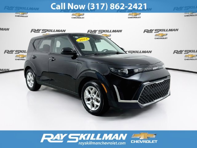 Used 2024 Kia Soul LX w/ Option Group 015 FWD image 1