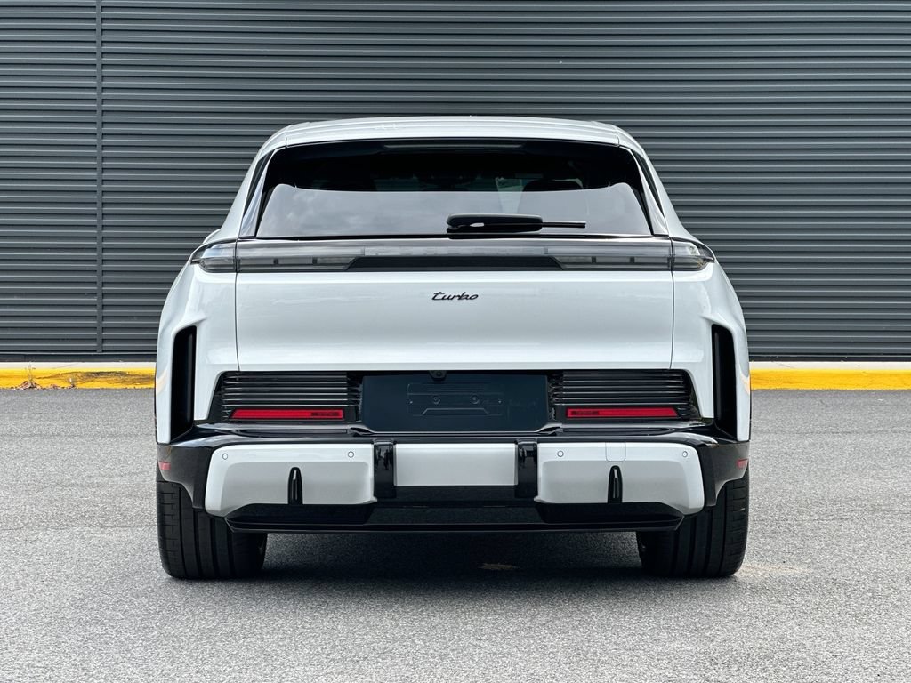 New 2026 Porsche Cayenne Turbo AWD/4WD image 10