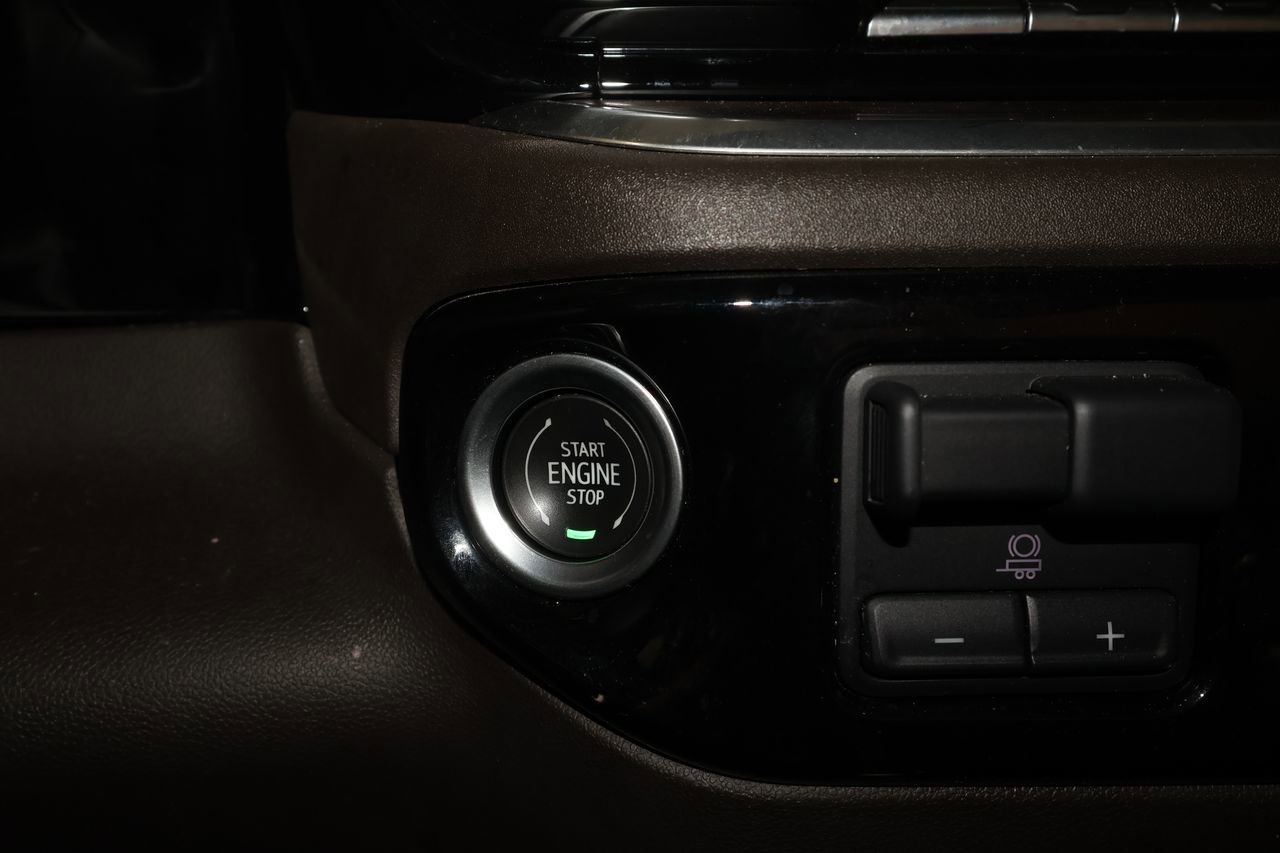 Certified 2022 GMC Sierra 1500 SLT w/ SLT Premium Package image 15