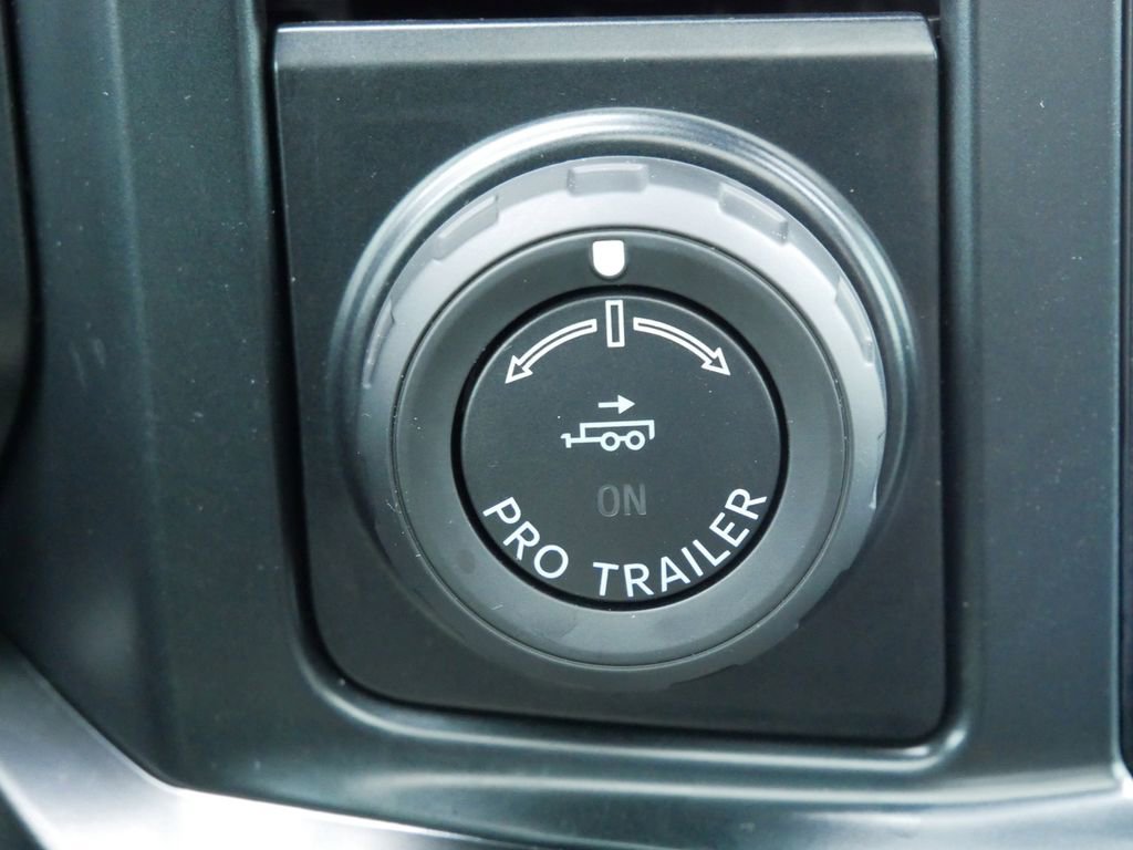 Certified 2024 Ford F250 Lariat w/ Lariat Ultimate Package image 27