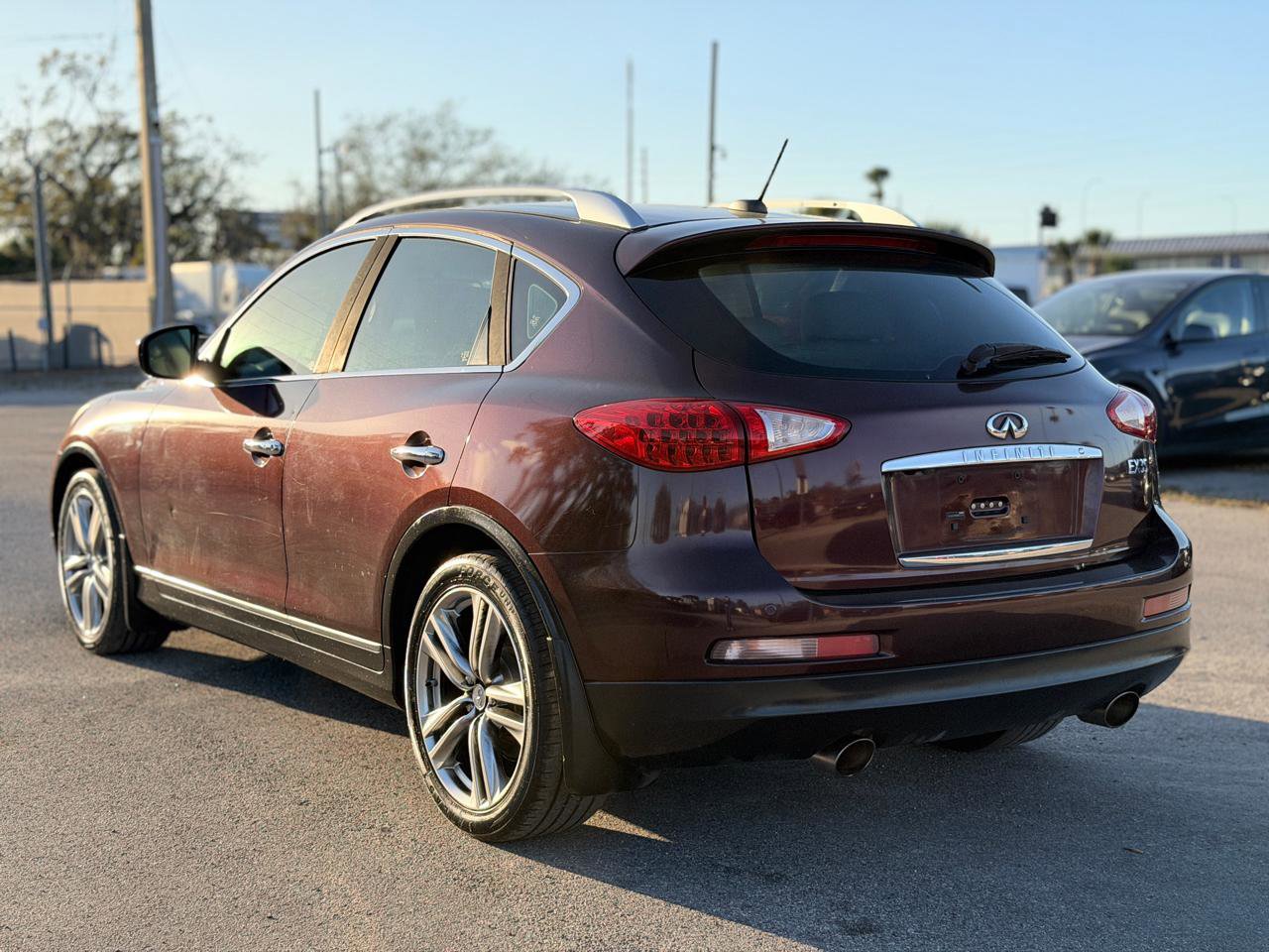 Used 2011 INFINITI EX35 Journey w/ Premium Pkg image 3