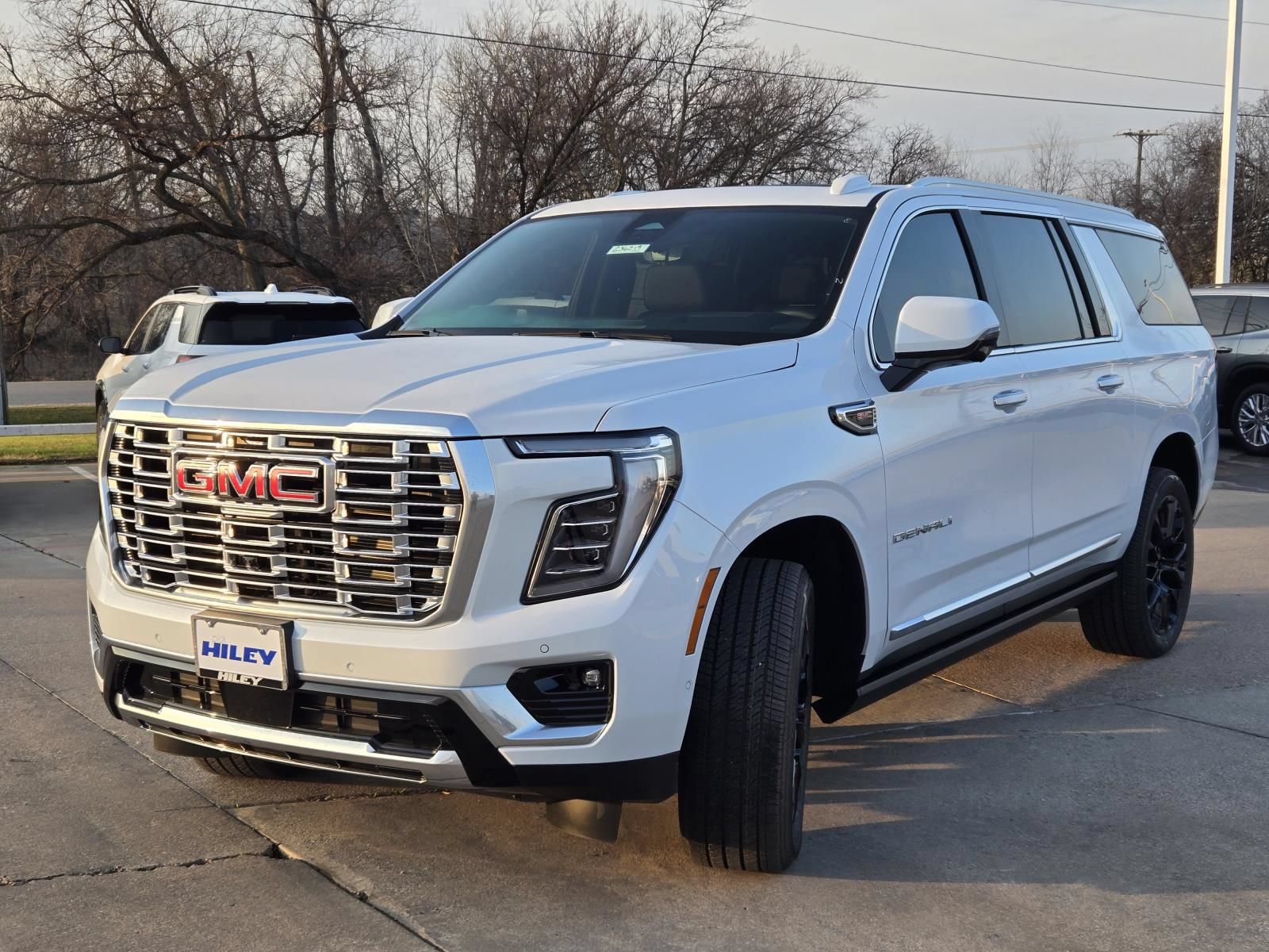 New 2026 GMC Yukon XL Denali w/ Denali Reserve Package AWD/4WD image 2