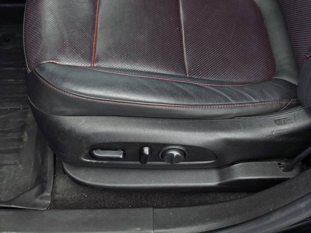 Used 2020 Chevrolet Blazer RS FWD image 28