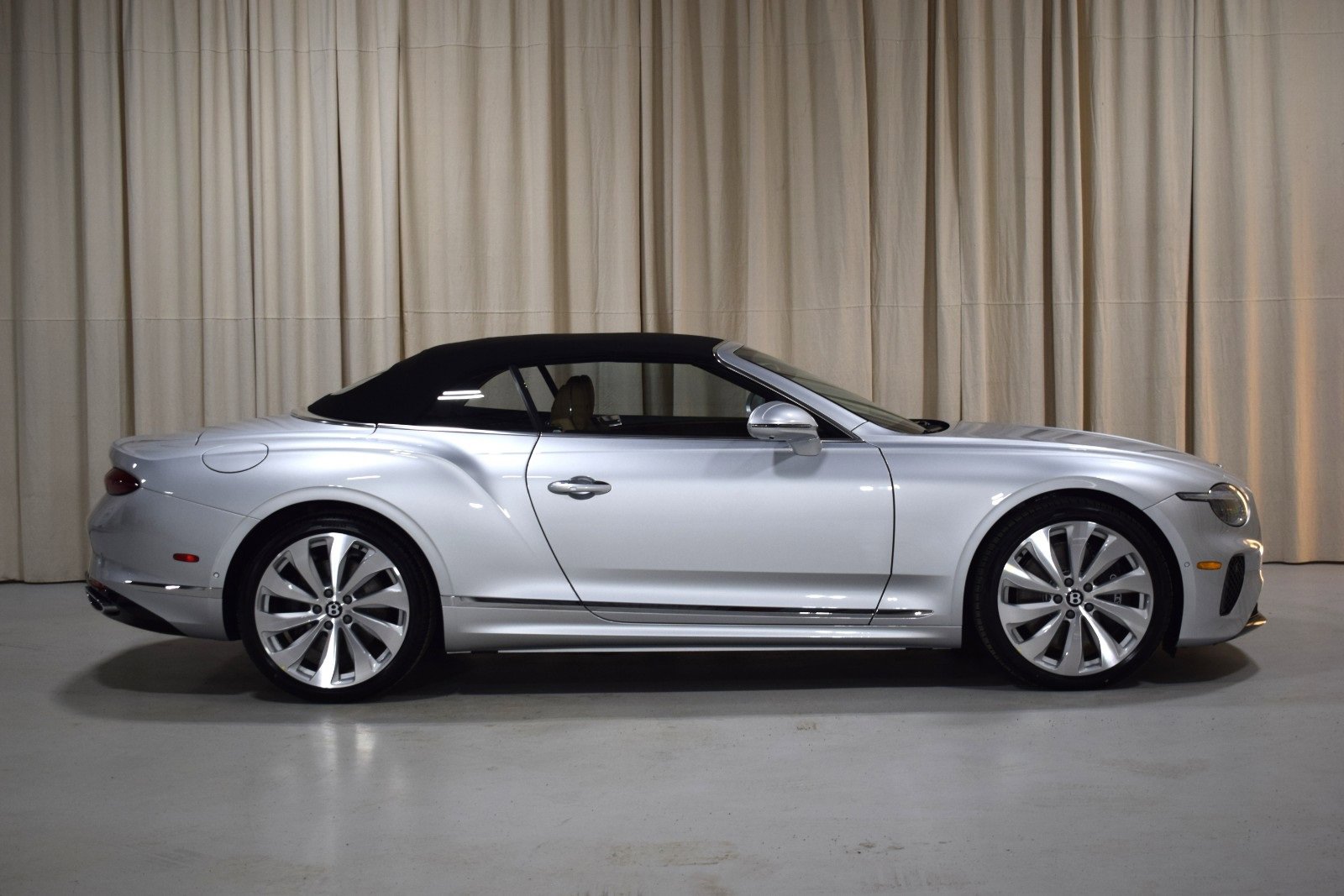 New 2026 Bentley Continental GTC image 5