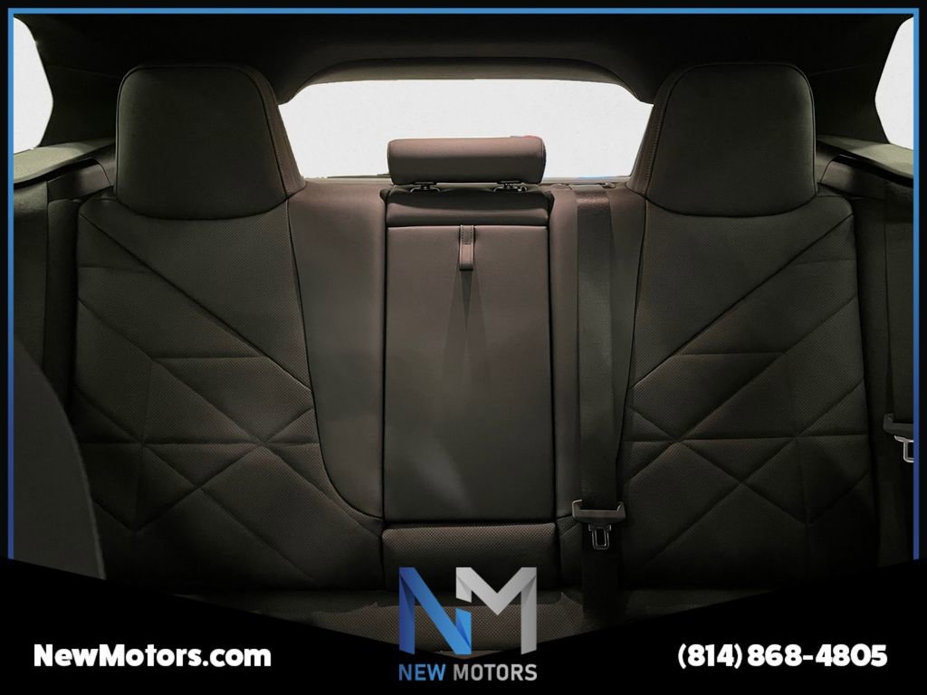 Used 2024 BMW iX xDrive50 image 13