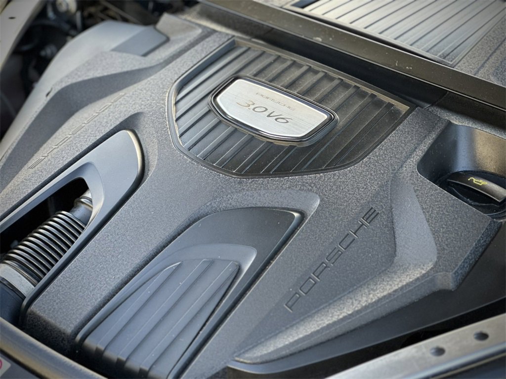 Used 2019 Porsche Panamera 4 image 40