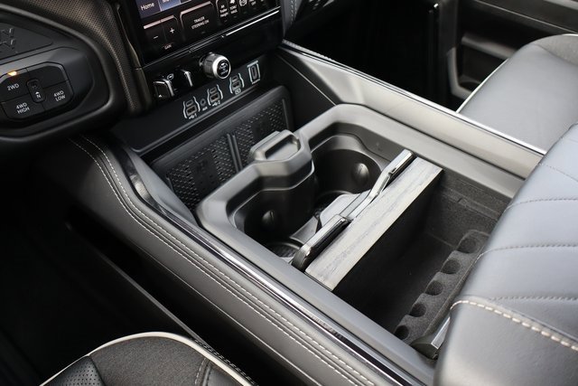 Used 2025 RAM 3500 Limited image 32