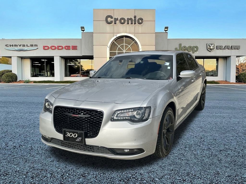 Used 2023 Chrysler 300 S image 7