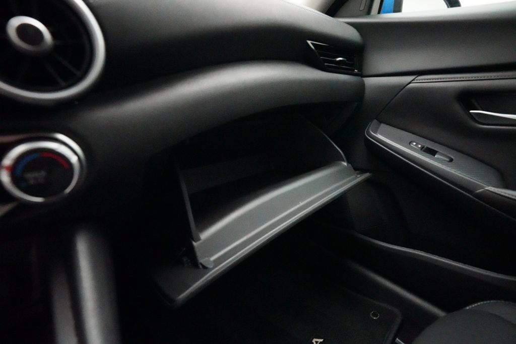 Used 2024 Nissan Sentra SV FWD image 29