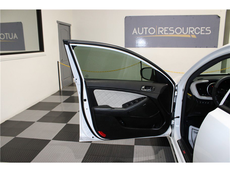 Used 2014 Kia Optima SX image 11