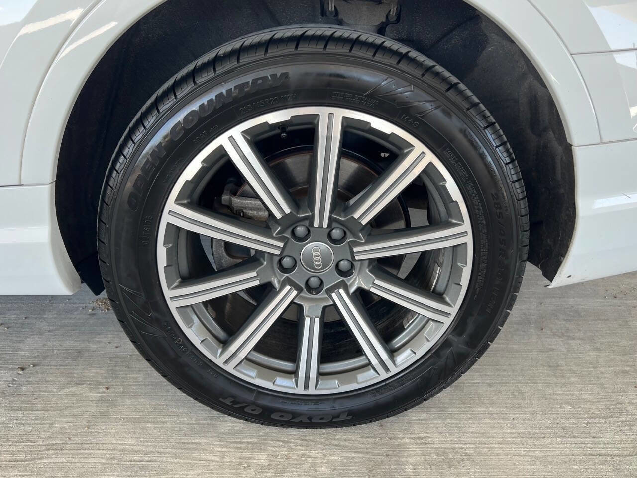 Used 2017 Audi Q7 3.0T Premium Plus w/ Premium Plus Package AWD/4WD image 27