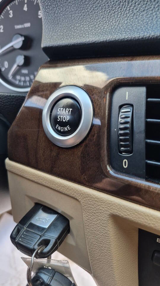 Used 2008 BMW 328i Sedan image 40