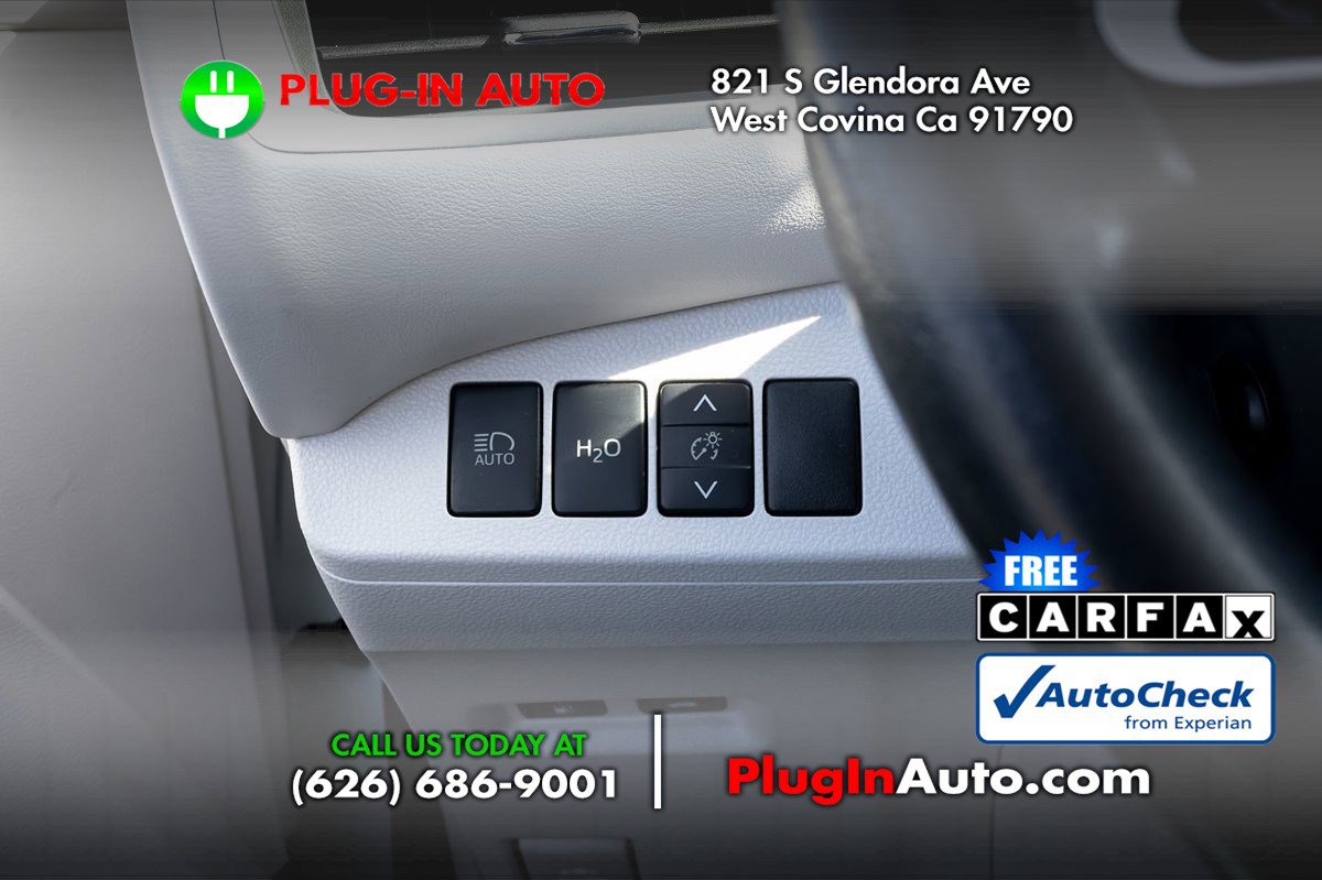 Used 2017 Toyota Mirai FWD image 18
