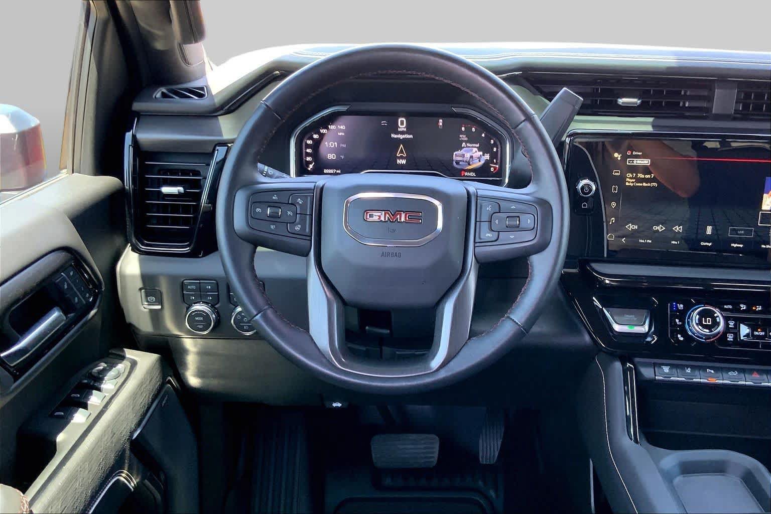 Used 2025 GMC Sierra 2500 AT4X AWD/4WD image 6