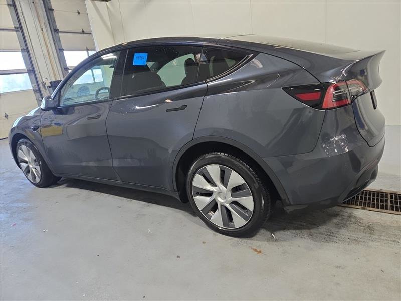Used 2023 Tesla Model Y Long Range image 8