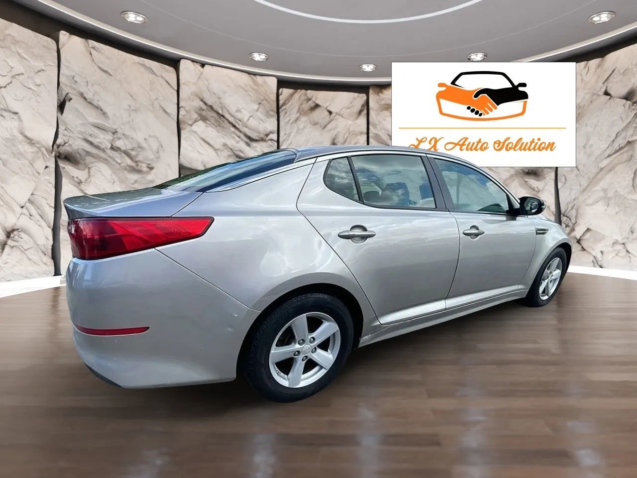 Used 2015 Kia Optima LX image 2