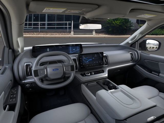 New 2025 Ford Expedition Max Active image 9