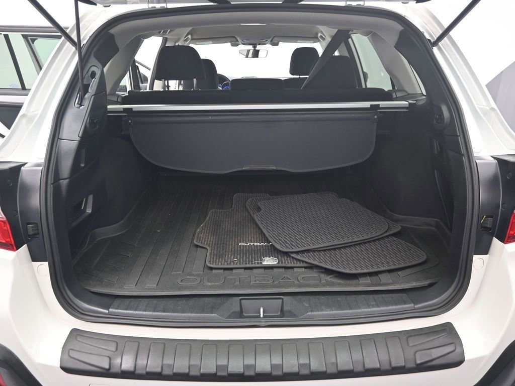 Used 2019 Subaru Outback 2.5i Premium image 17
