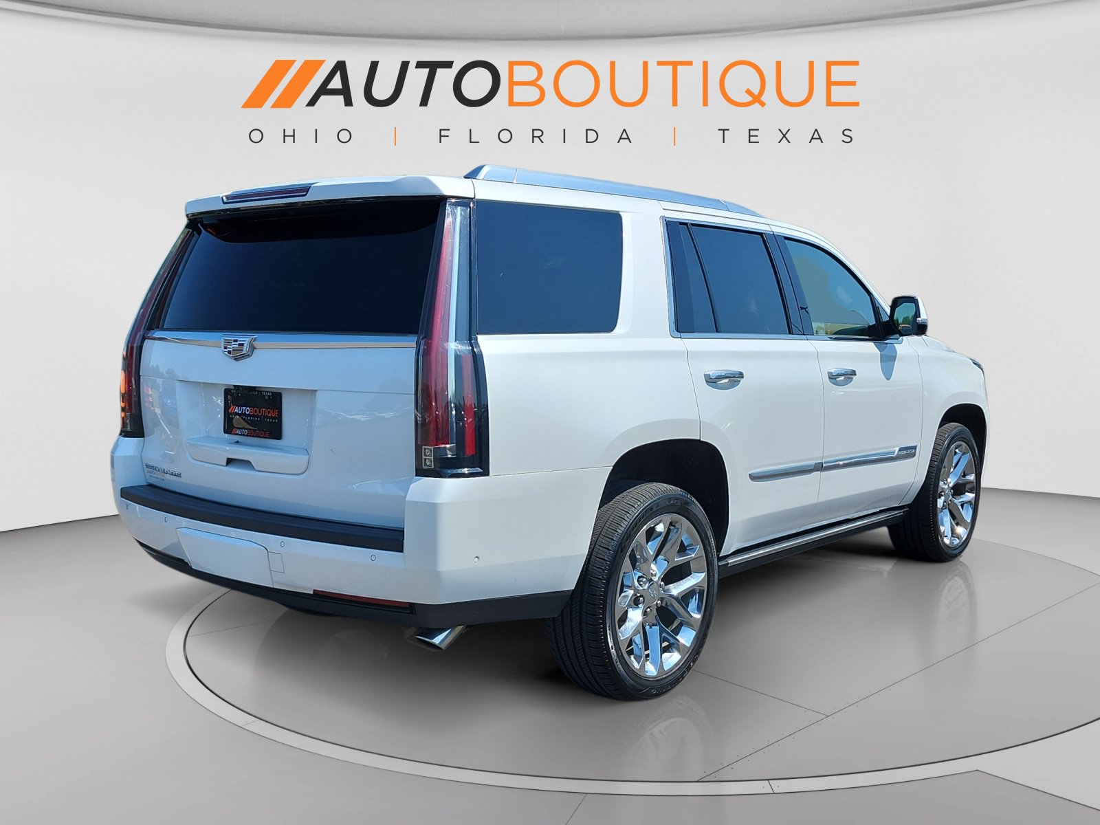 Used 2018 Cadillac Escalade Platinum AWD/4WD image 5