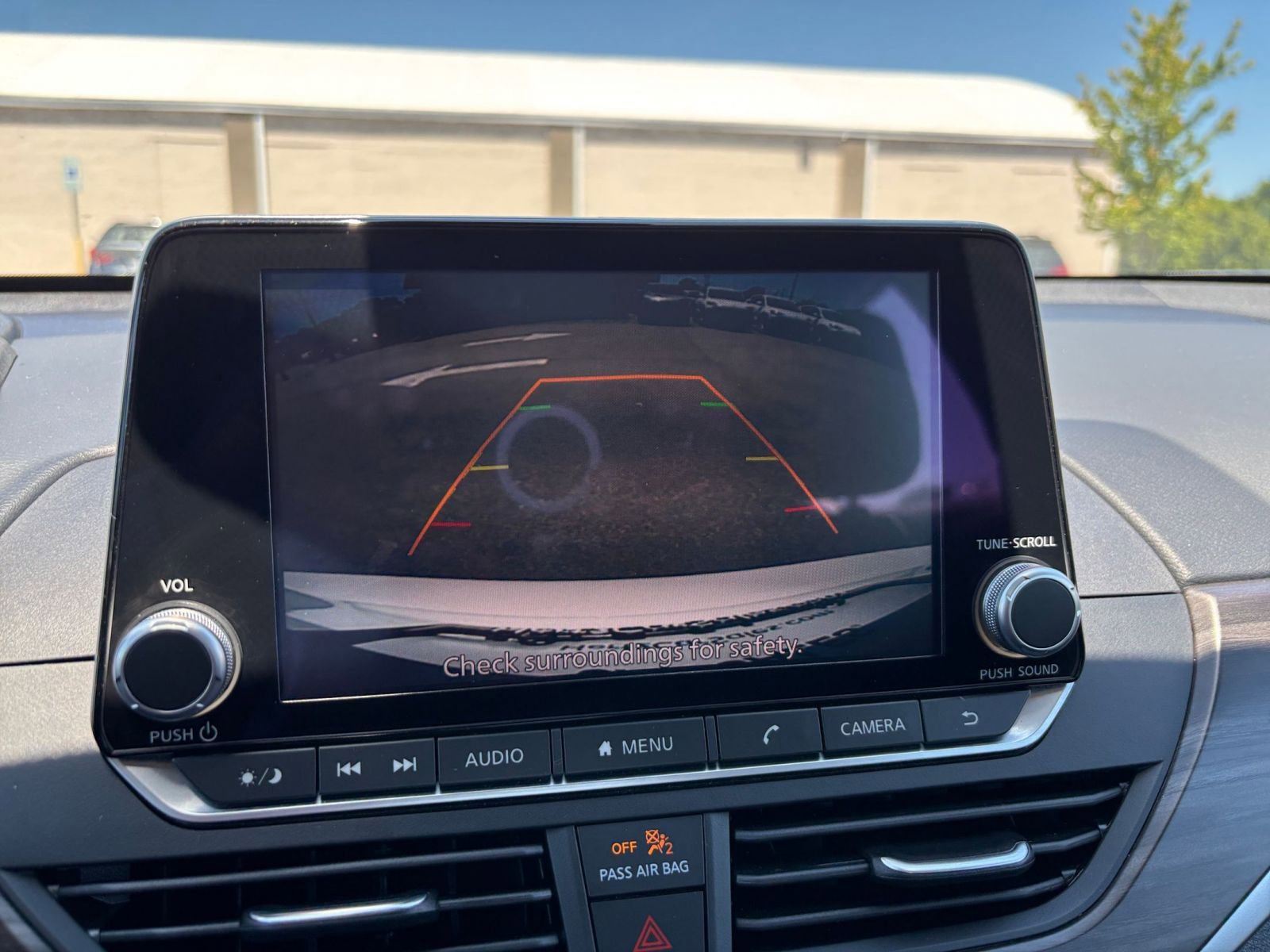 Used 2025 Nissan Altima 2.5 SV FWD image 24