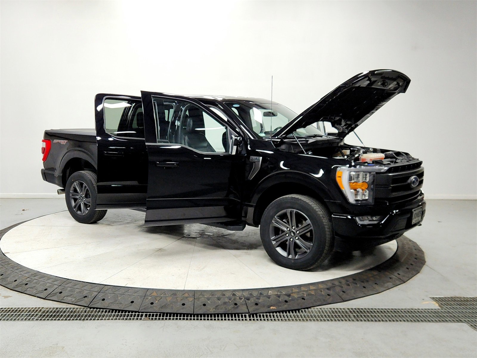 Used 2023 Ford F150 Lariat image 9