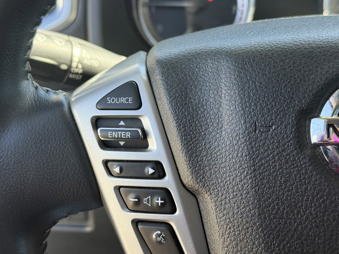 Used 2018 Nissan Titan PRO-4X w/ Pro-4x Utility Package image 15