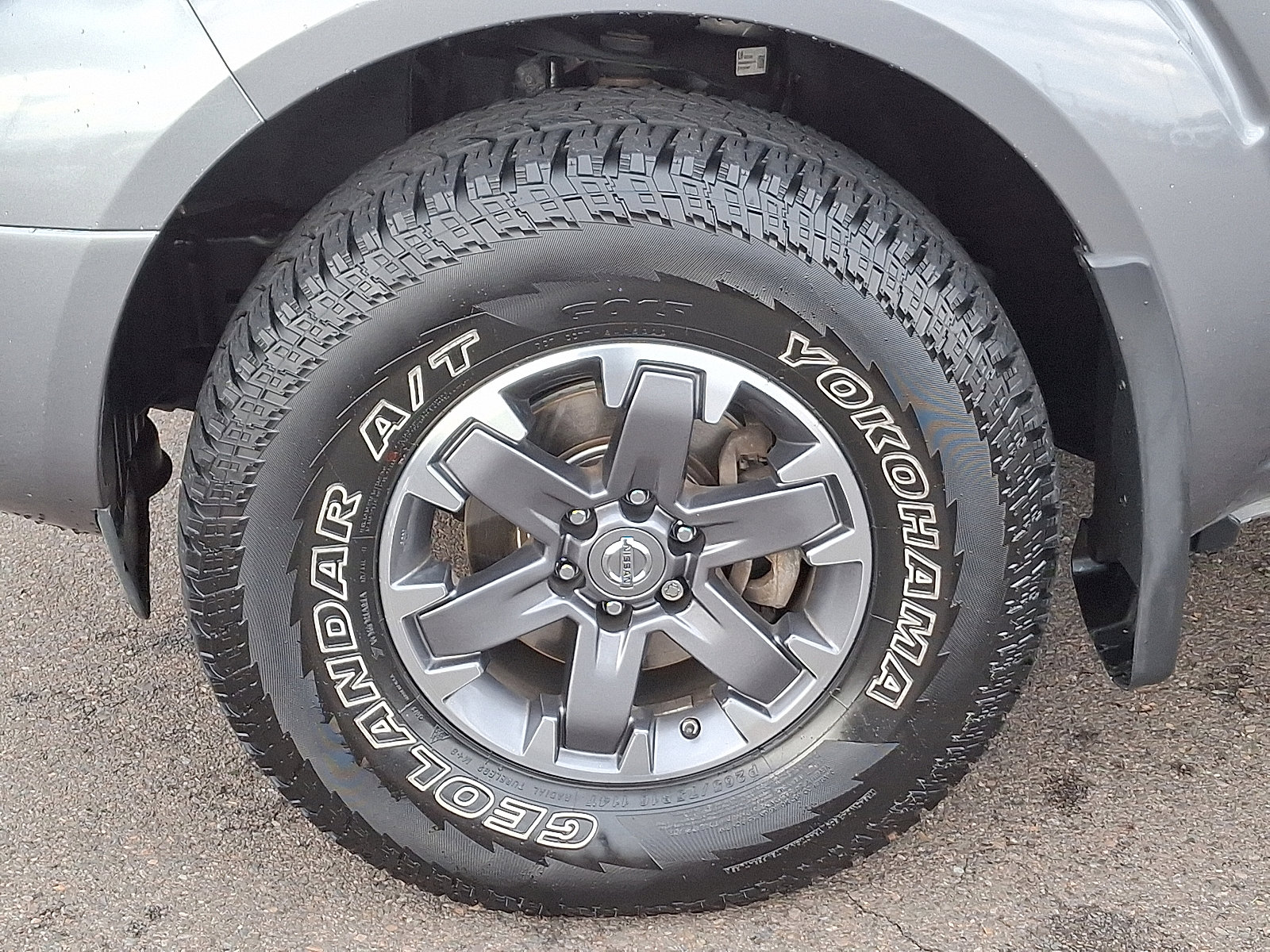 Used 2019 Nissan Frontier PRO-4X image 8