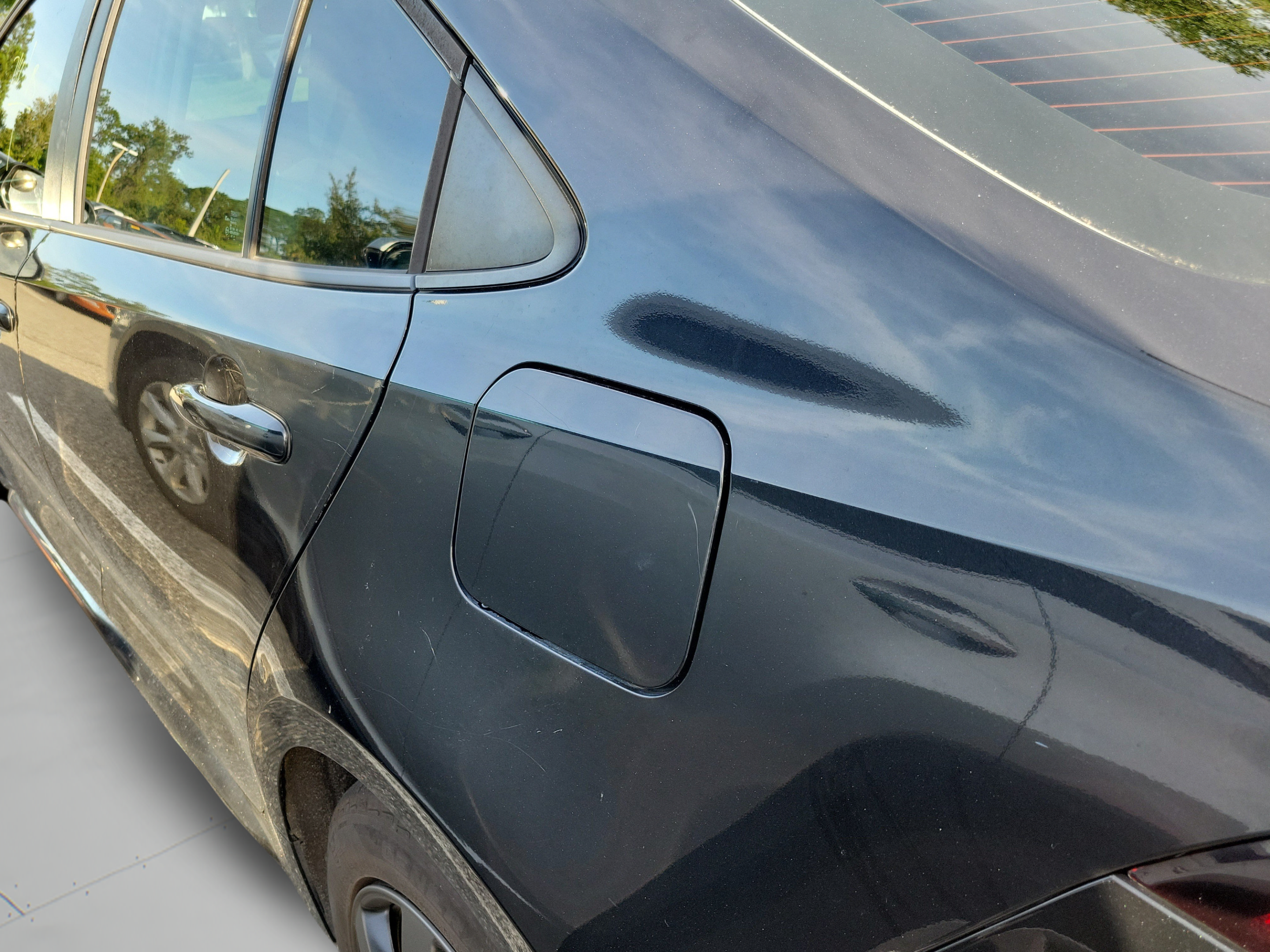 Used 2021 Toyota Corolla LE FWD image 25