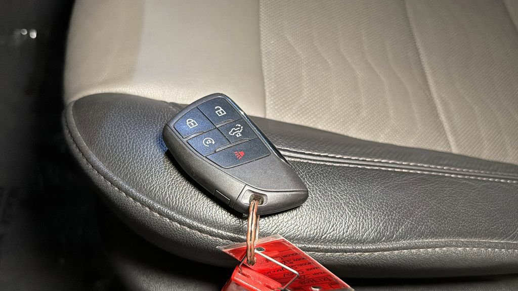 Used 2023 Chevrolet Silverado 1500 ZR2 w/ Technology Package image 33