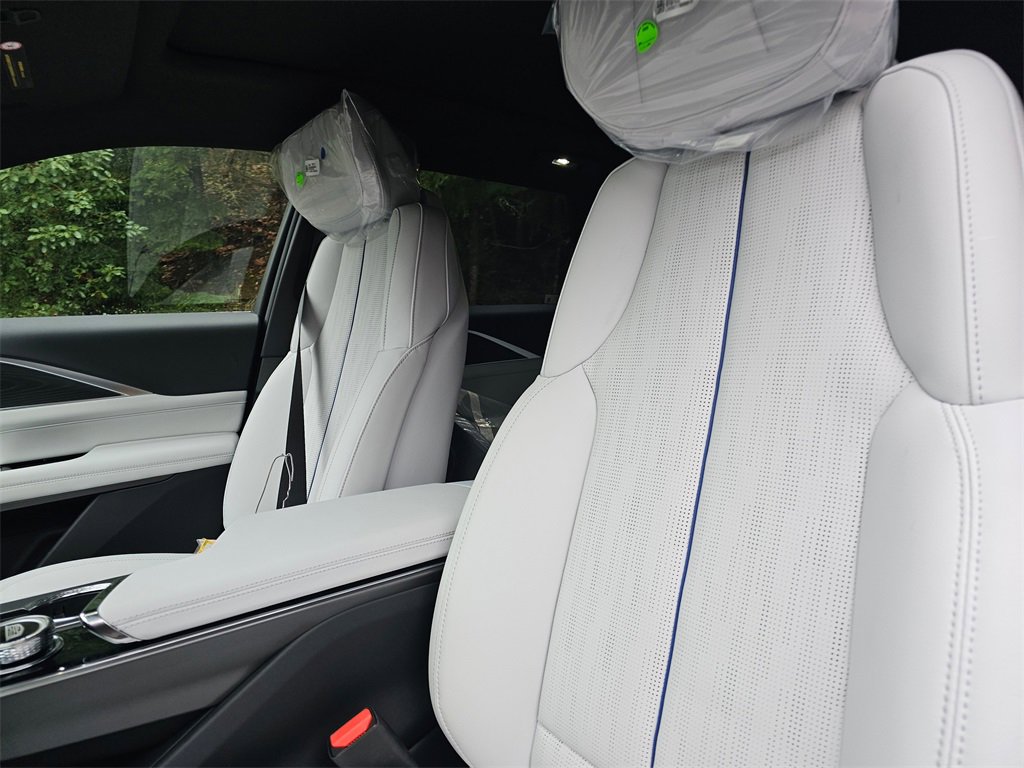 New 2026 Cadillac Lyriq Sport image 24