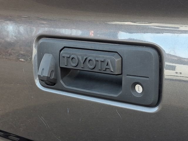 Used 2020 Toyota Tacoma TRD Off-Road image 33