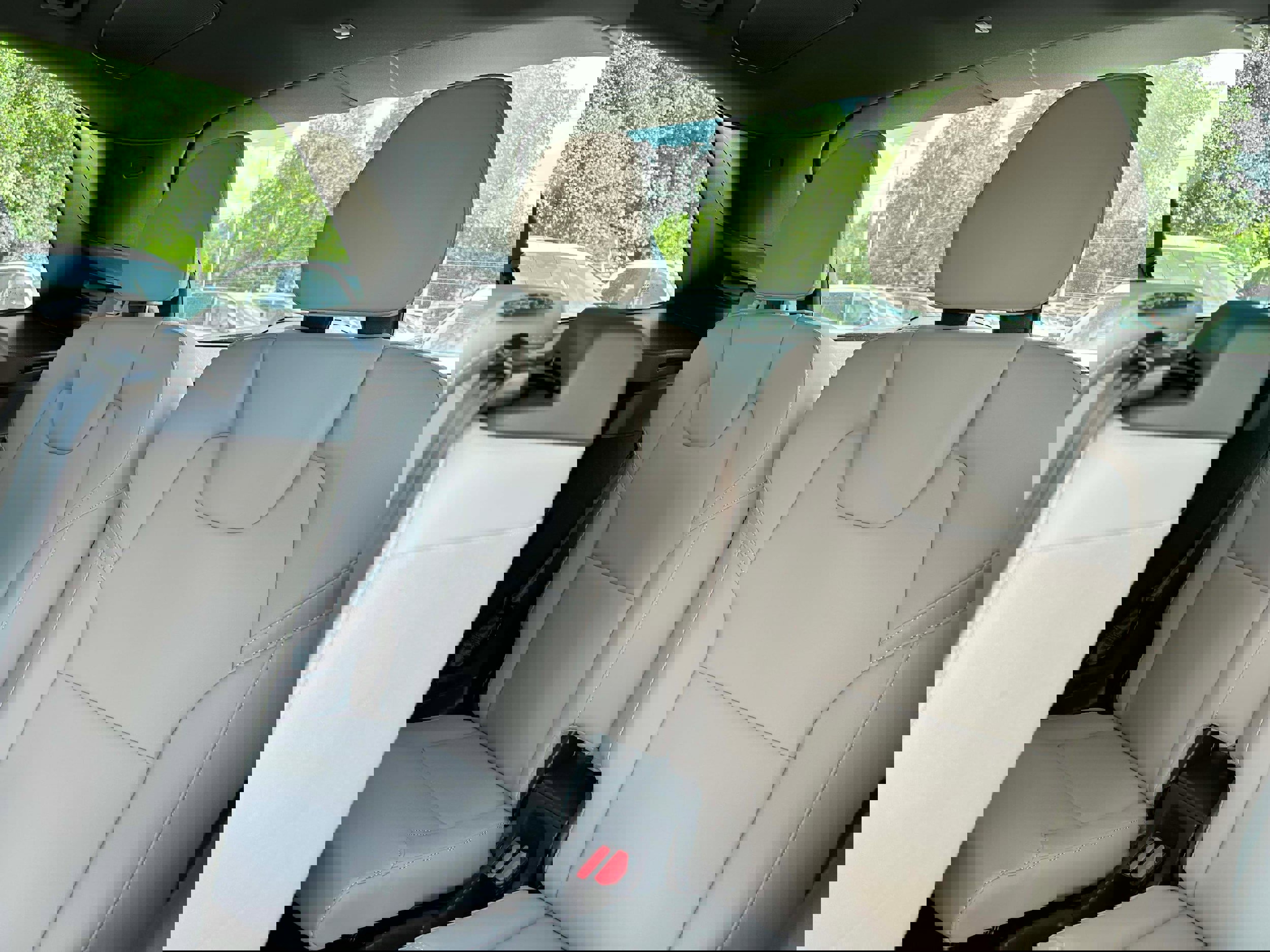 New 2026 Volvo XC90 B6 Plus w/ Protection Package Premier image 16