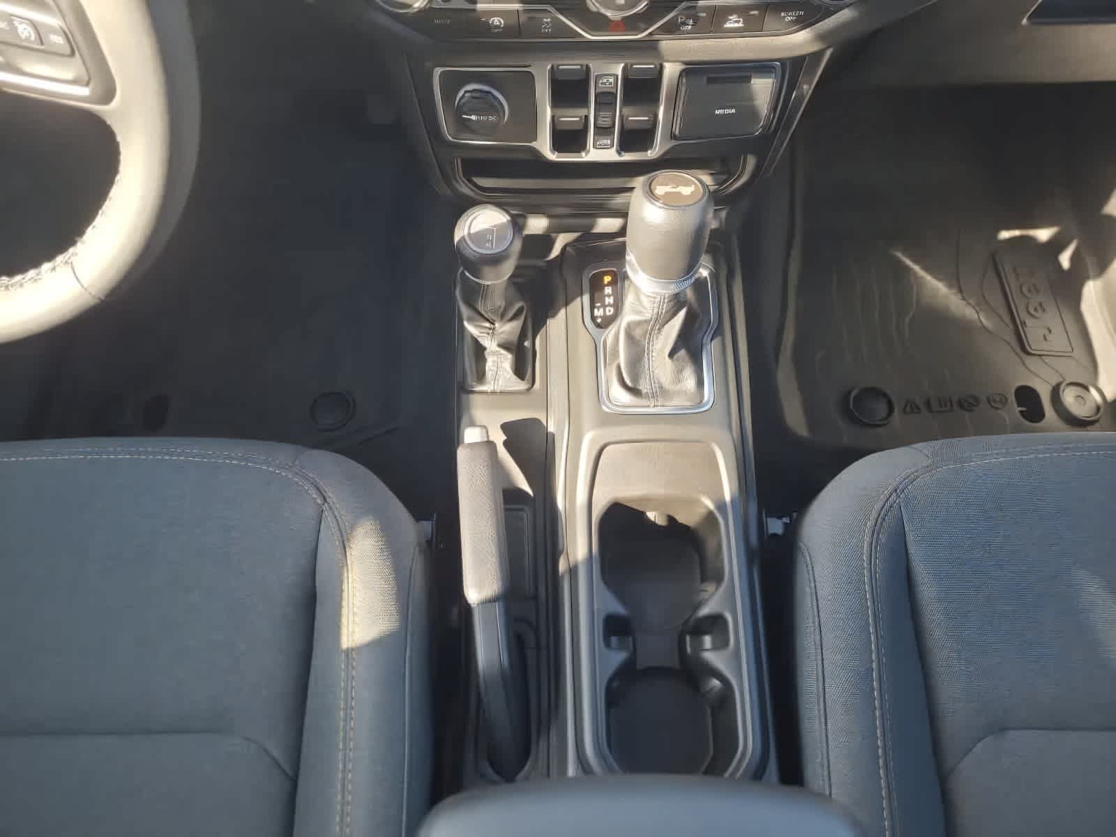 Used 2026 Jeep Wrangler Unlimited Sport AWD/4WD image 14