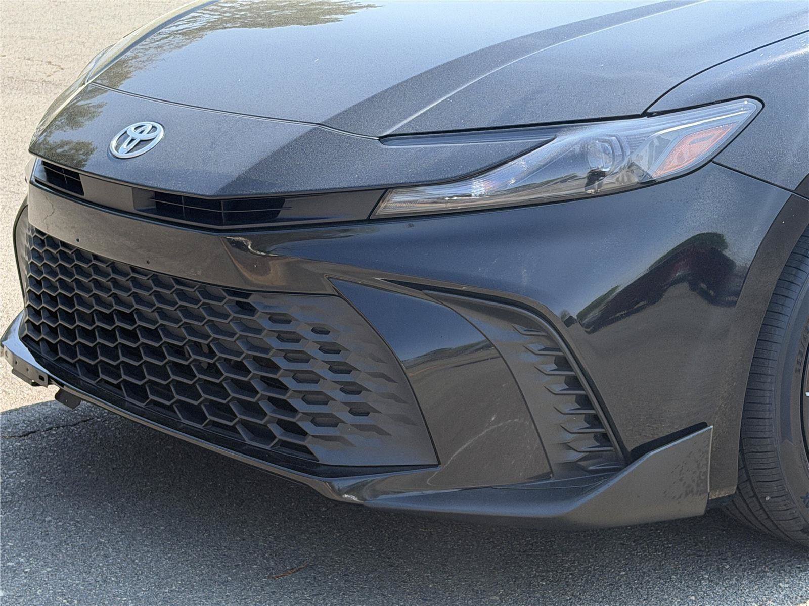 Used 2025 Toyota Camry SE AWD/4WD image 27