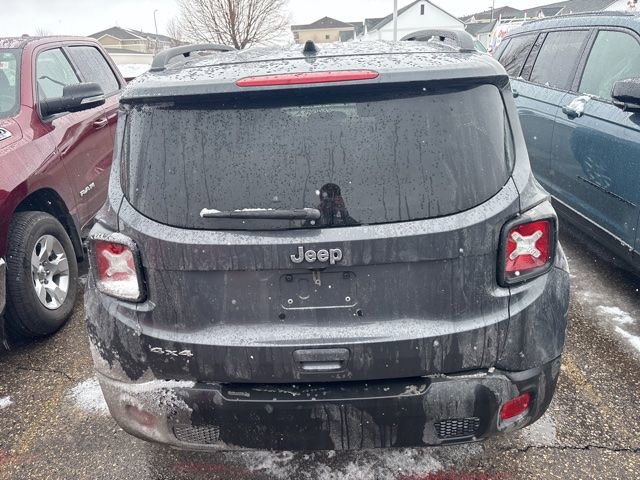 Used 2023 Jeep Renegade Latitude w/ Premium Group image 5