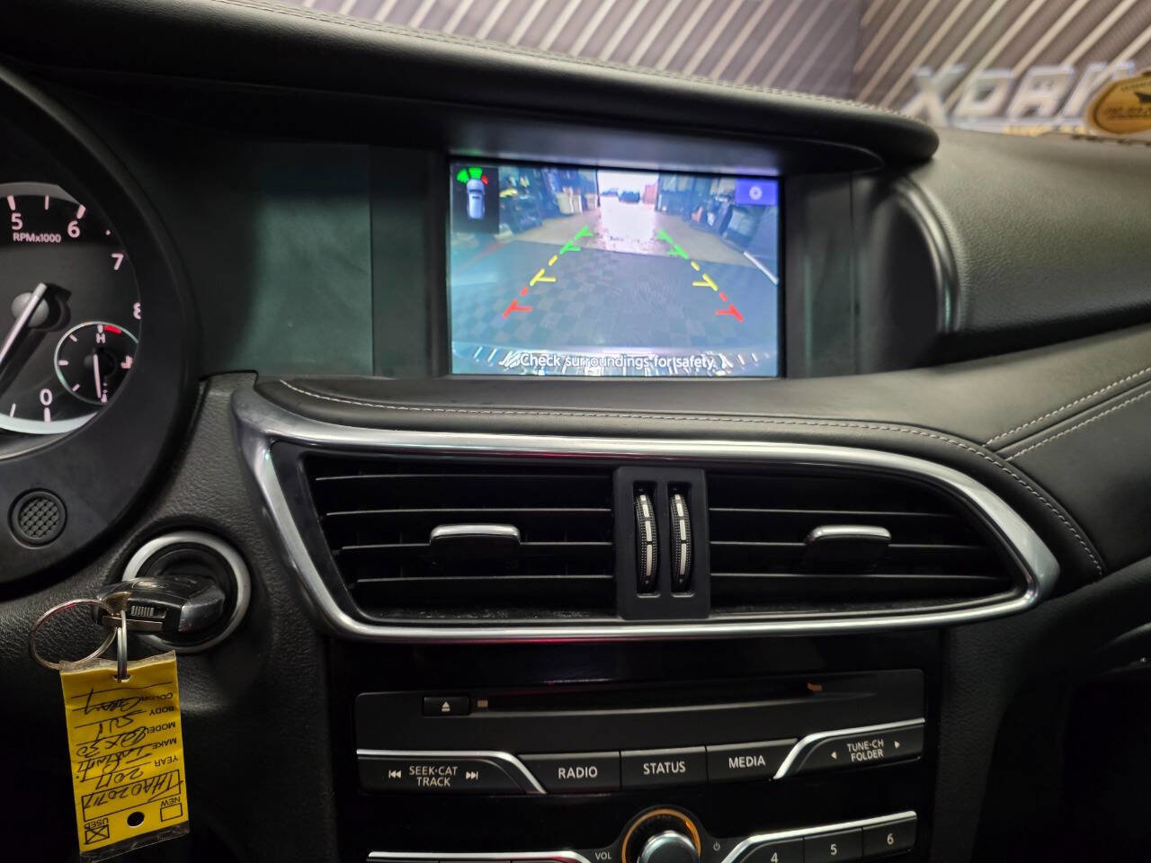 Used 2017 INFINITI QX30 Premium w/ Navigation Package image 23