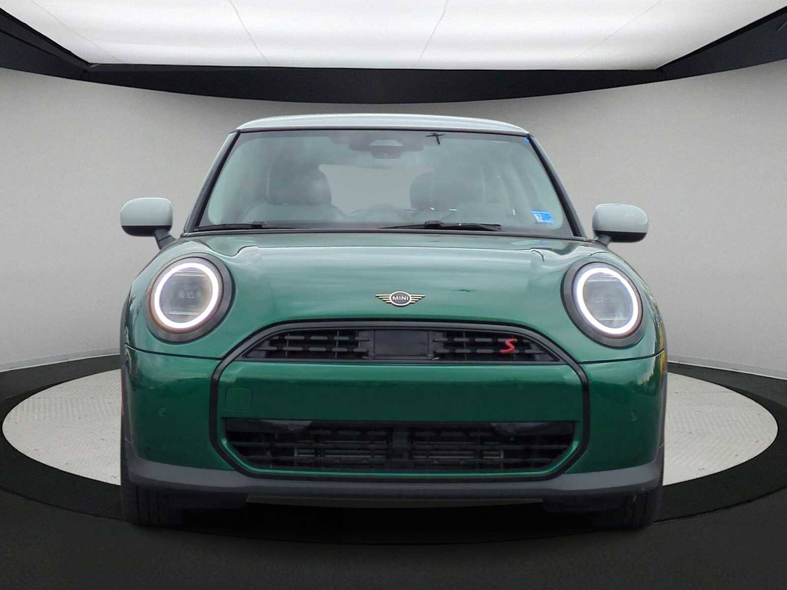 Used 2025 MINI Cooper S FWD image 3