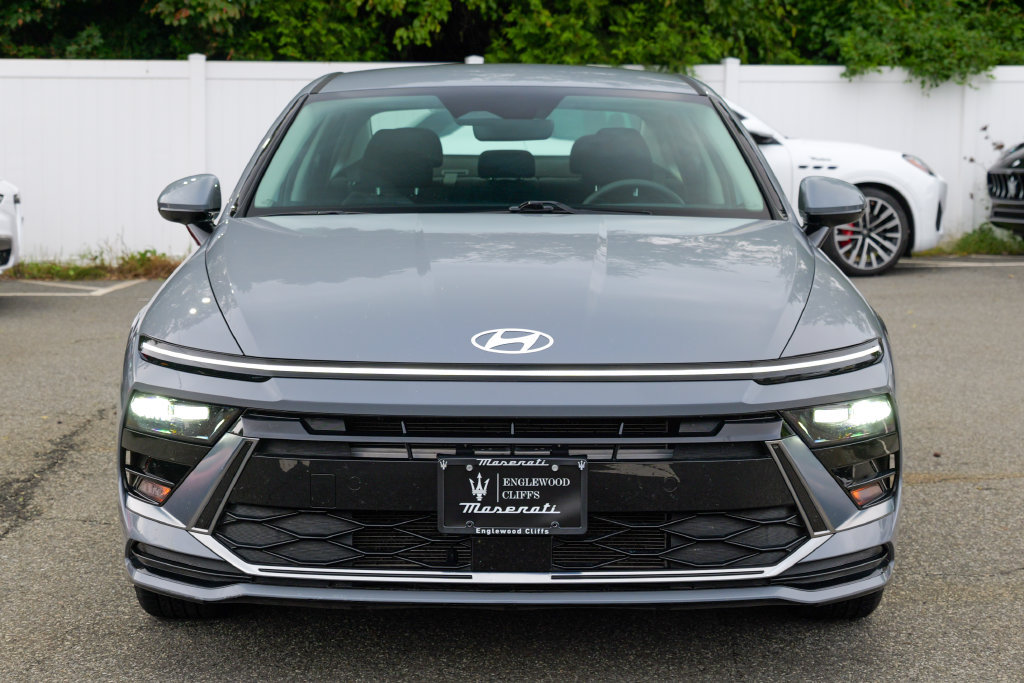 Used 2024 Hyundai Sonata SEL FWD image 2