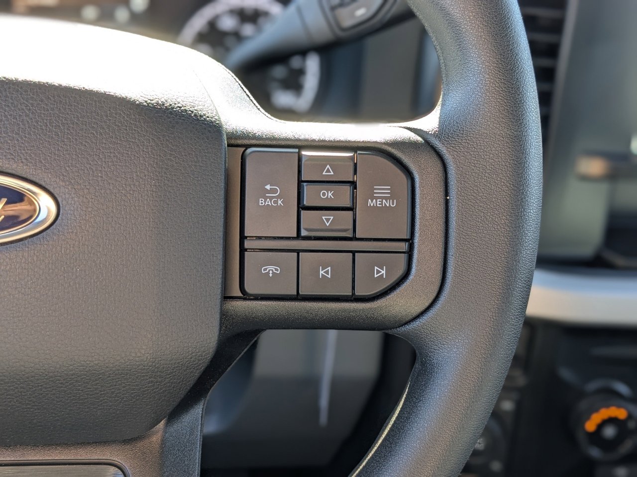 New 2025 Ford F350 XLT w/ FX4 Off-Road Package image 28