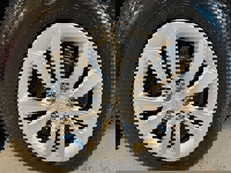 Used 2011 Hyundai Sonata GLS image 23