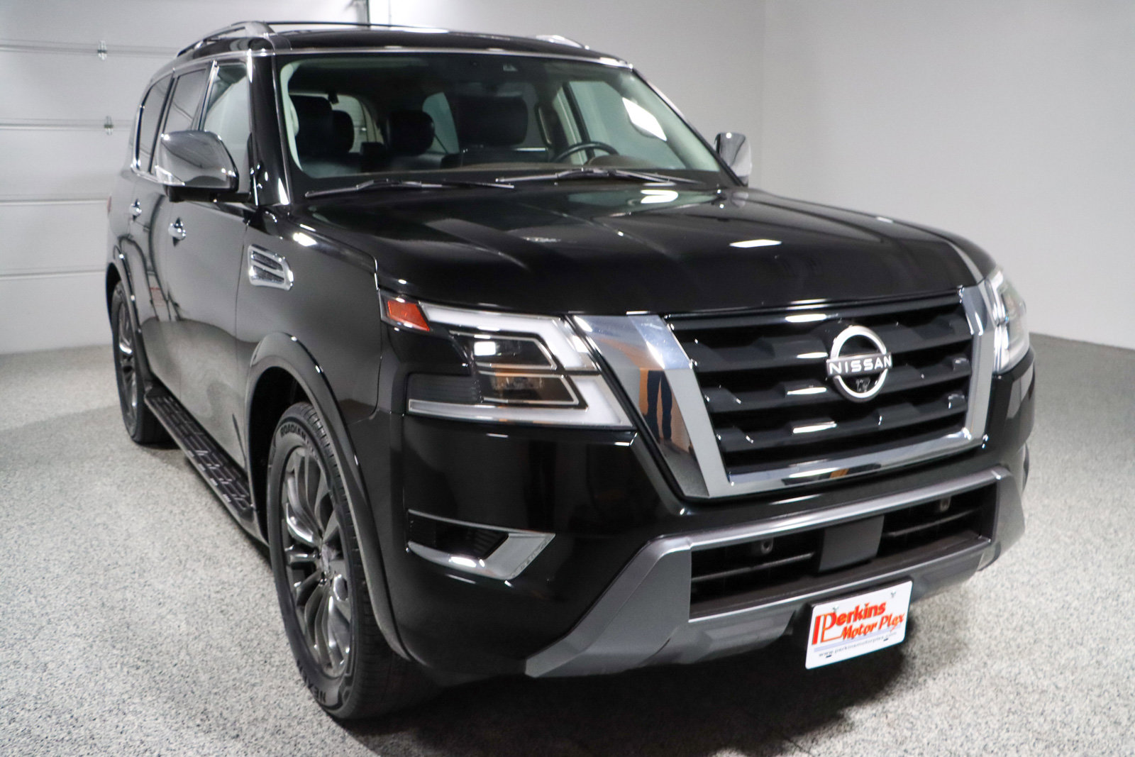 Used 2023 Nissan Armada Platinum w/ Cargo Package image 5