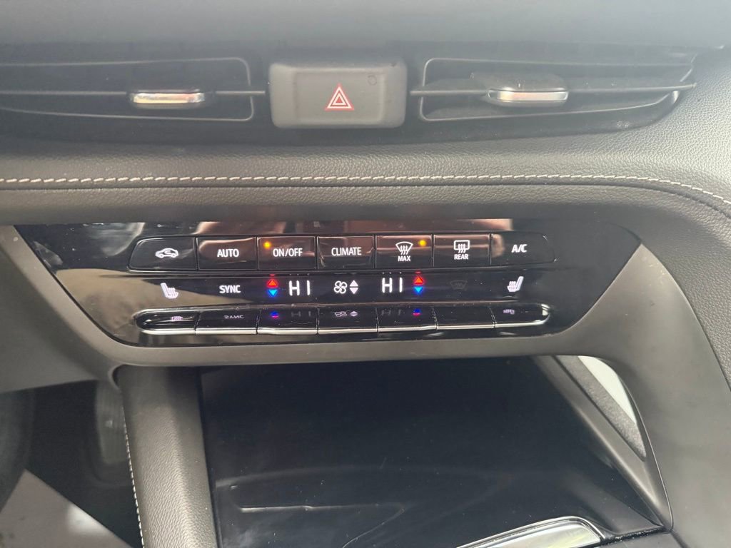 Used 2023 Buick Envision Preferred image 26